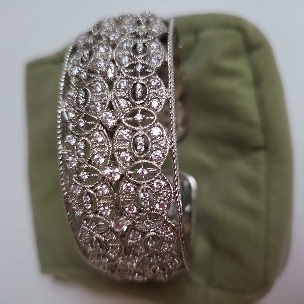 Judith Ripka cuff bracelet diamonique SS average size